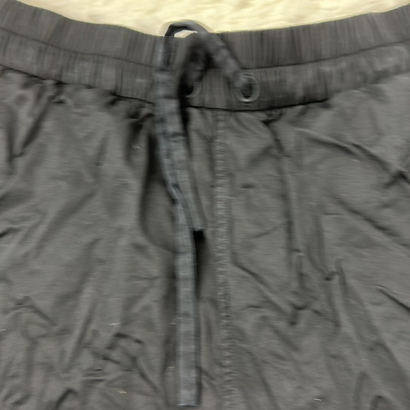 Lululemon Move Lightly Short *5.5" Black - Picture 2 of 6